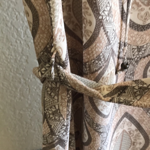 Dress - Picture 6 of 9